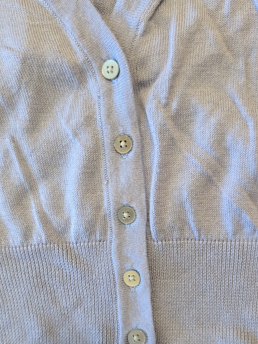 Old Navy Lavendar Purple V-Neck Buttoned Short-Sleeve Cropped Cardigan Y2K - Picture 6 of 9